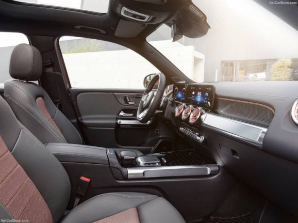 Foto - Uyanık Alman'dan elektrikli araç hamlesi! EQB'yi tanıttılar