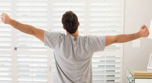 Uyanır uyanmaz bunu yapanların günü cillop gibi geçiyor! Vücudunuzdaki faydasına inanamayacaksınız