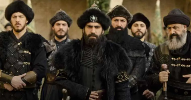 Uyanış Büyük Selçuklu'da ayrılıklar peş peşe! İki isim daha veda etti