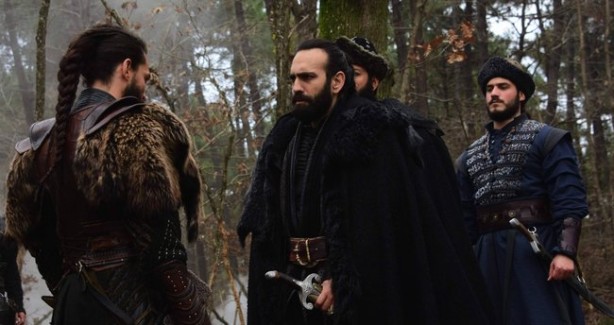 Foto - Uyanış Büyük Selçuklu'da dikkat çeken ayrıntı! 'O hatadan dönüldü'