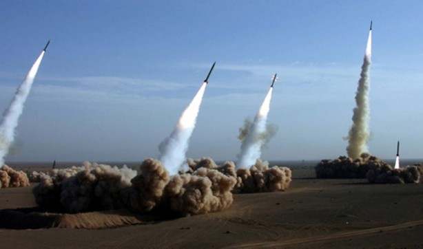 Foto - Uydu görüntüleri gündemi altüst etti! Askeri hareketlilikle gerginlik çıkaran İran’da yeni gelişme