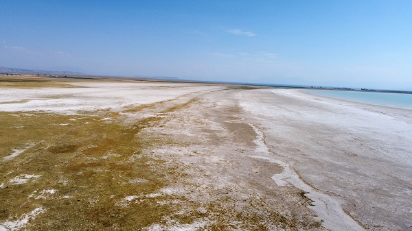 Foto - Uydu görüntüleri korkuttu! O gölün üçte biri kurudu