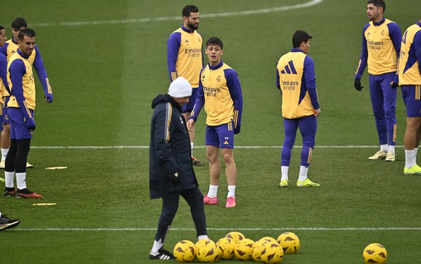 Foto - Real Madrid'de Carlo Ancelotti'den Arda Güler yanıtı şok edecek! Uygulayın görün dedi ve: 