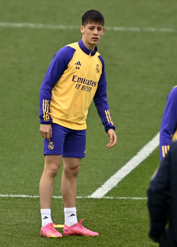 Foto - Real Madrid'de Carlo Ancelotti'den Arda Güler yanıtı şok edecek! Uygulayın görün dedi ve: 