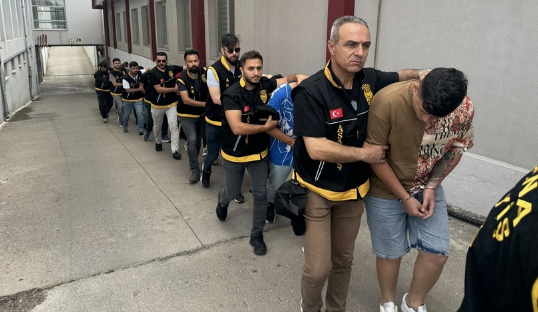 Foto - Uygunsuz fotoğraflarla dolandırıcılık rezaleti! Masum küçük çocukları kullanıyorlardı