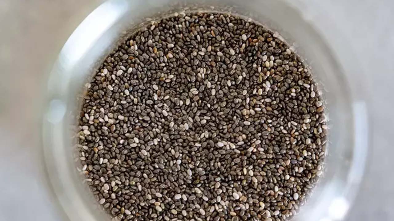 Foto - Uykudan uyanır uyanmaz için! Beldeki yağları cayır cayır yakıyor!