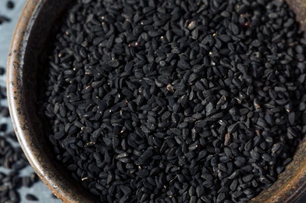 Foto - Uyumadan önce çörek otu ve yoğurt tüketirseniz ne olur?