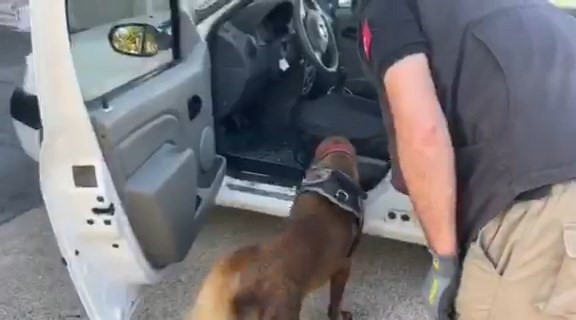 Uyuşturucu aracın öyle bir yerinden çıktı ki...