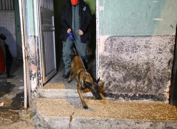 Foto - Uyuşturucu satıcılarına yönelik operasyon yapıldı