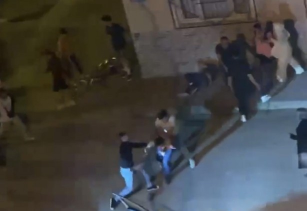 Foto - Uyuşturucu taciri olduğu iddia edilen şahsa meydan dayağı!