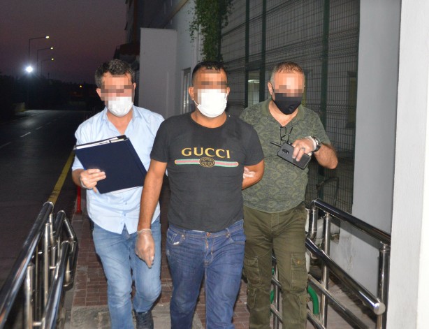 Foto - Uyuyan hücreye baskın! Çok sayıda gözaltı var