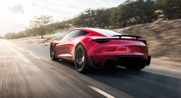 Uzaya çıkan ancak satışa çıkamayan Tesla Roadster için tarih verildi