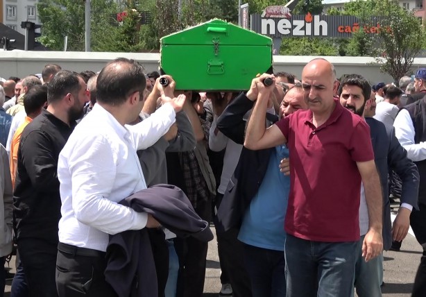 Foto - Üzerine kale direği devrilen 4 yaşındaki Selahattin, yaşamını yitirdi