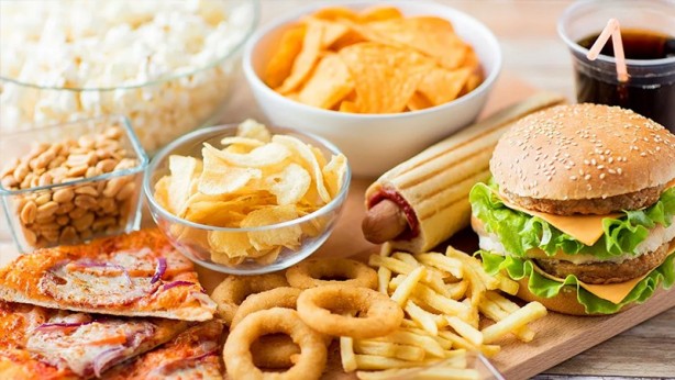 Uzman doktor üstüne basa basa uyardı! Bu besinlerden uzak durun, 'unutturuyor'