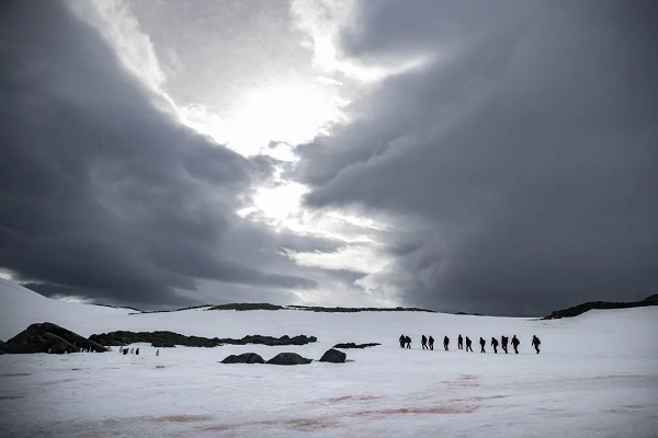 Uzman isim açıkladı! Antarktika'da buzullar bu sebeple yok olabilir