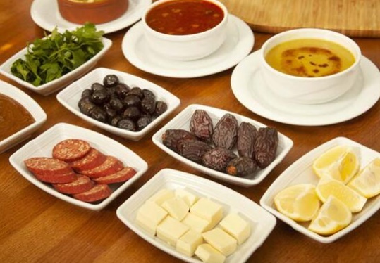 Foto - Uzman isim açıkladı! İşte Ramazan'da kilo almamak için 10 altın kural