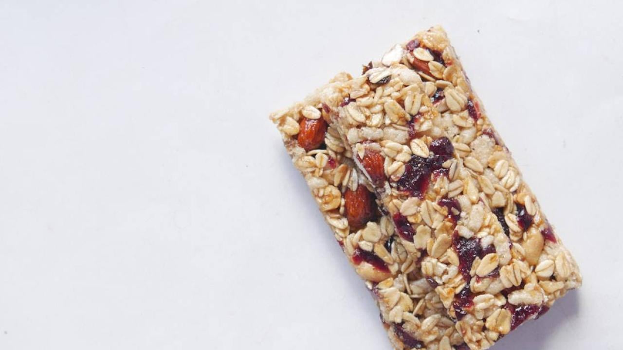 Sağlıklı atıştırmalıklar ama sandığınız kadar faydalı olmayabilir! Uzman isim: Yüzde 64, az sağlıklı