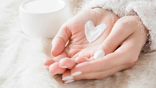 Foto - Uzman isim tek tek sıraladı! Kış boyu pırıl pırıl bir cilde sahip olmanın sırrı