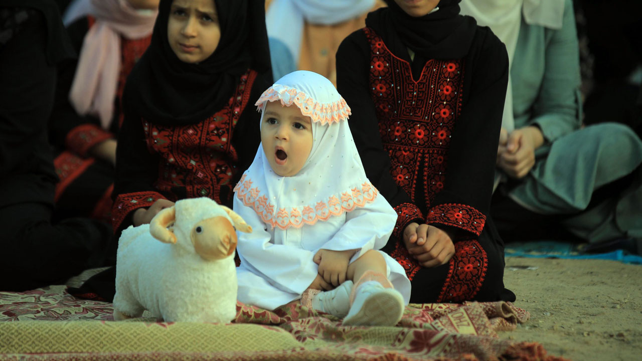 Uzman isimden ailelere önemli uyarı! Kurban bayramı çocuklara nasıl anlatılmalı?