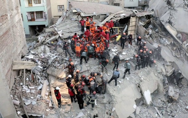 Foto - Uzman isim depremin gerçek şiddetini güncelledi! Deprem sırasındaki gürültünün sebebi bakın neymiş