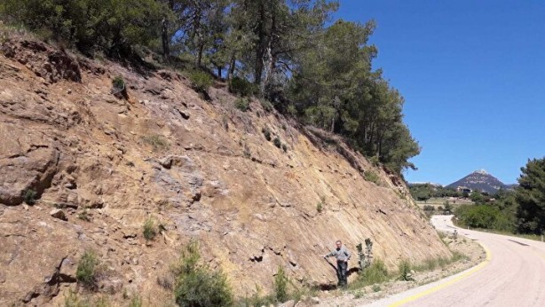 Foto - Uzman isimden korkutan uyarı! Orada her an bir deprem olabilir
