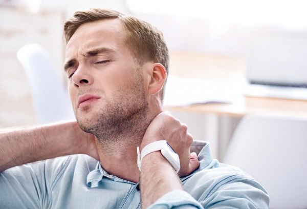 Foto - Uzman isimden tavsiyeler geldi! Boyun ağrısına ne iyi gelir?