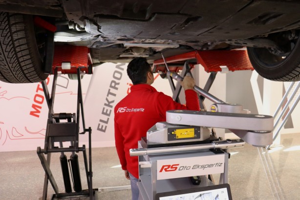 Foto - Uzmandan önemli açıklamalar! Aman dikkat! Araçlarda "değişen-boyaya" takılan çok şasiye bakan yok!