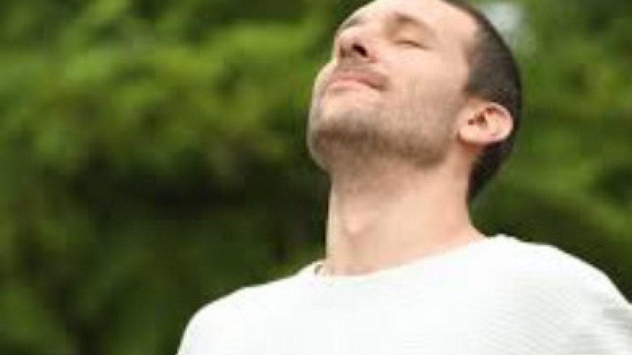 Uzmanı çok kolay diyerek açıkladı: Bunu yaparsanız 3 dakikada uyursunuz!