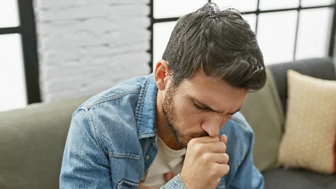 Foto - Uzmanı uyardı: Göğüs ağrısını asla hafife almayın! Öksürürken kaburgalarınız kırılabilir! Ciddiye alın