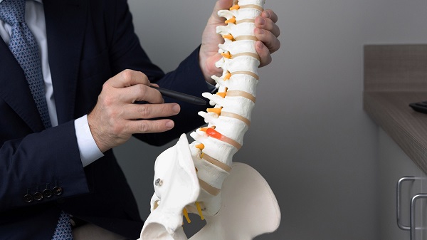 Foto - Uzmanından önemli tavsiyeler! İşte bel ağrısının önüne geçmenin 10 altın kuralı