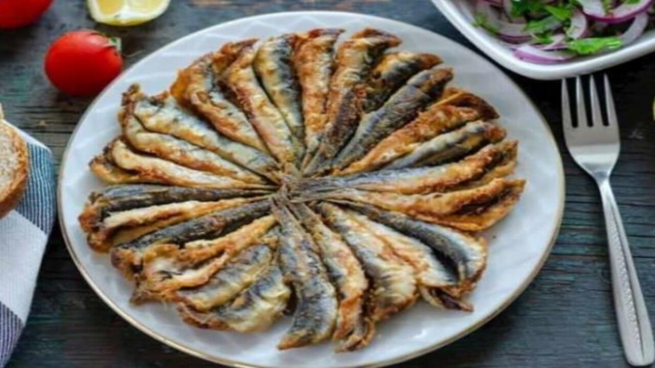 Foto - Uzmanlar açıkladı! İşte hamsiyi kılçığıyla yemenin faydaları