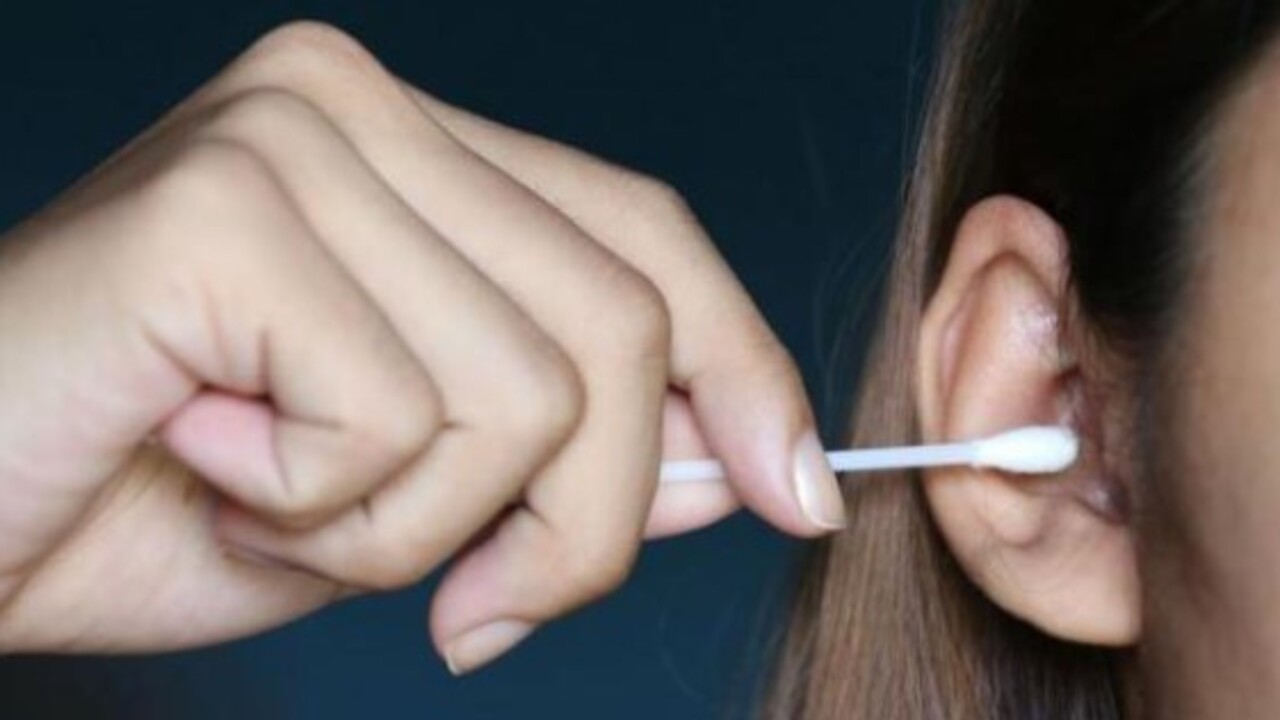 Foto - Uzmanlar açıkladı! Kulak çubuğu sağır eder mi?