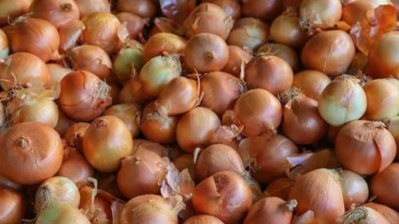 Foto - Uzmanlar açıkladı! Saçlarda seyreklik neden olur?