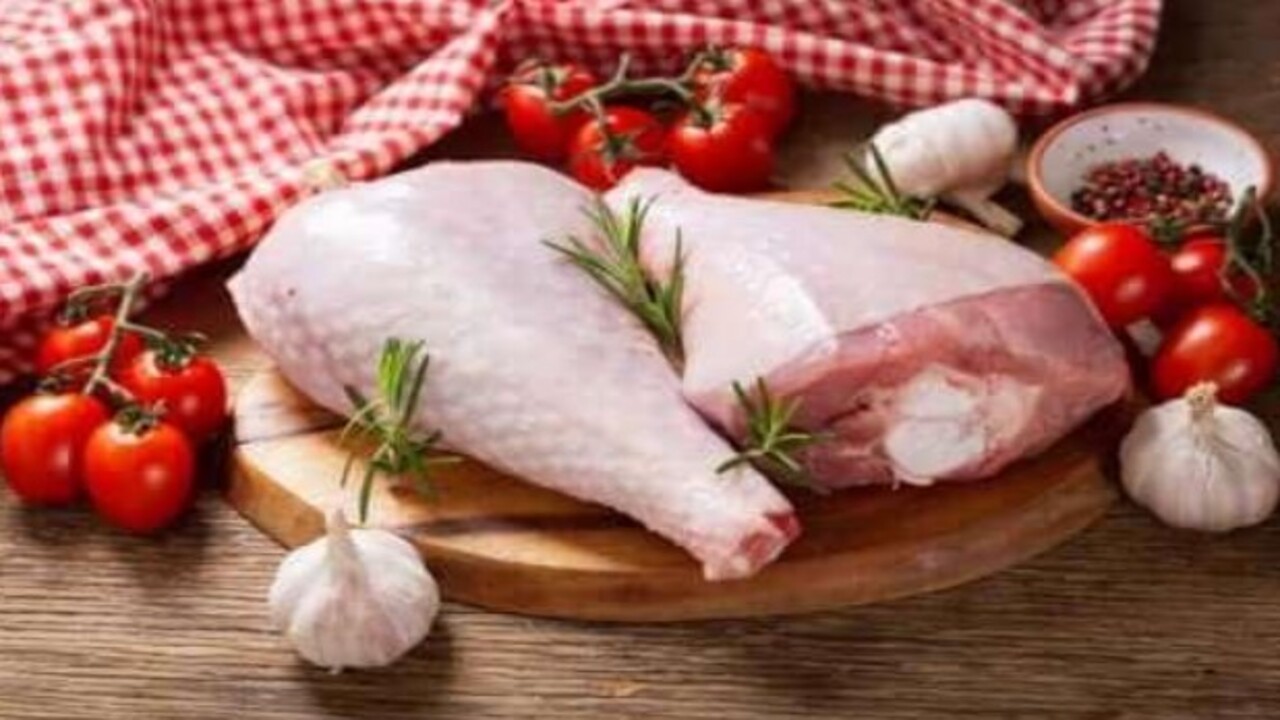 Foto - Uzmanlar açıkladı! Saçlarda seyreklik neden olur?