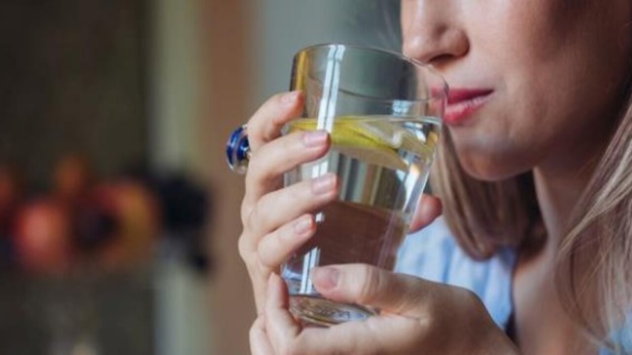 Foto - Uzmanlar etkisini açıkladı! Aç karnına limonlu su içersek ne olur