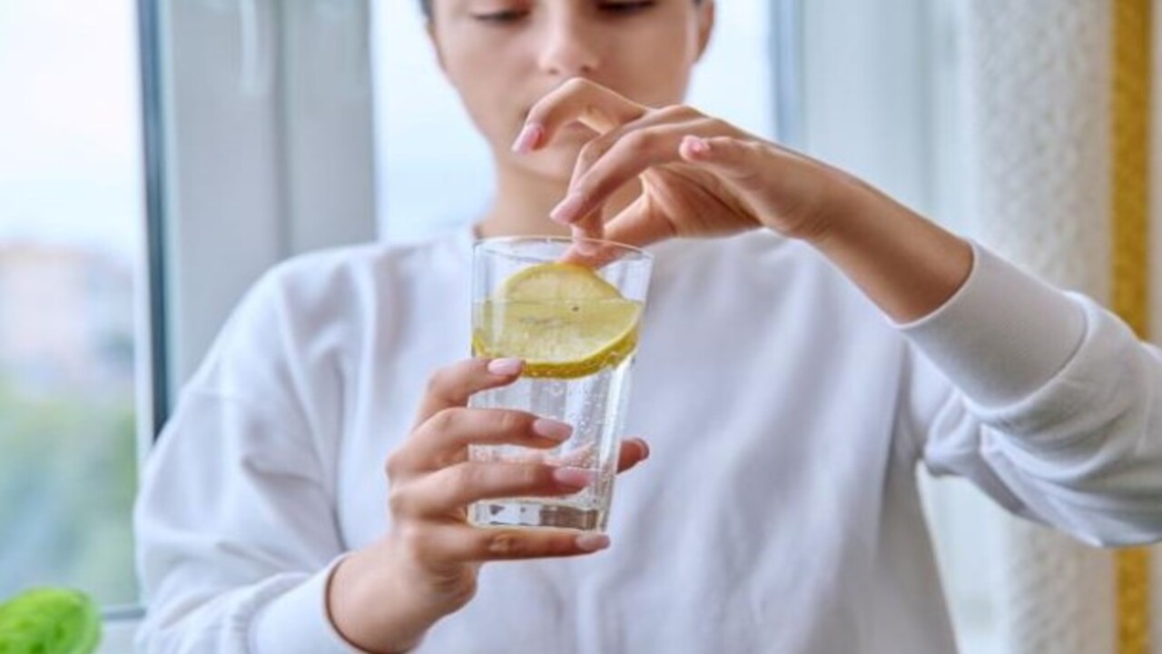Foto - Uzmanlar etkisini açıkladı! Aç karnına limonlu su içersek ne olur