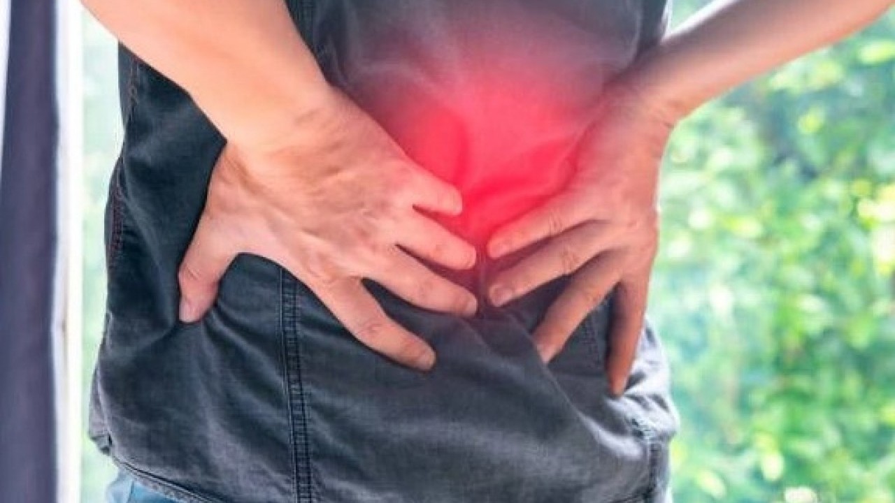 Foto - Uzmanlar gizli tehlikeyi açıkladı! Bel düzleşmesine dikkat