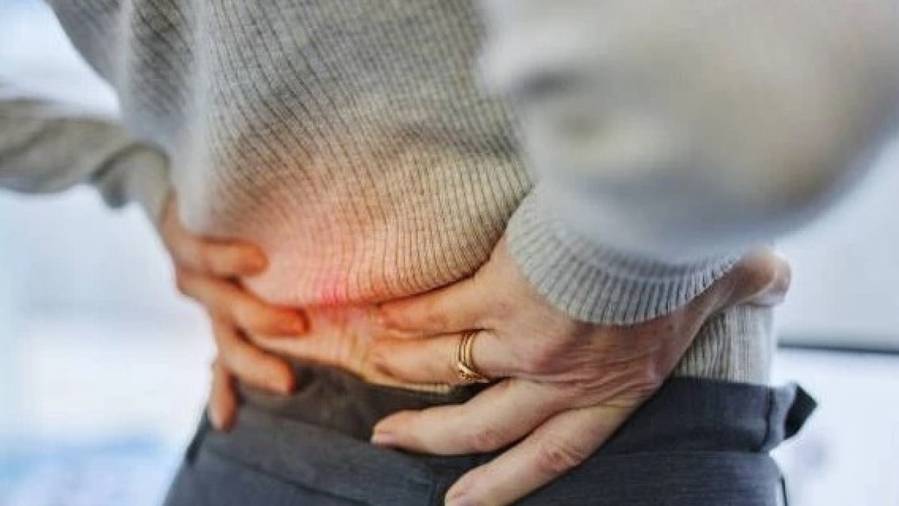 Foto - Uzmanlar gizli tehlikeyi açıkladı! Bel düzleşmesine dikkat