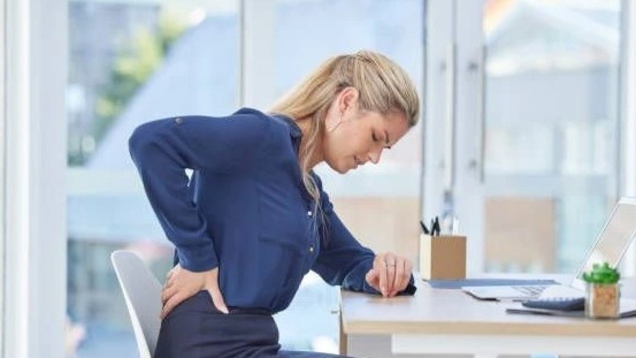 Foto - Uzmanlar gizli tehlikeyi açıkladı! Bel düzleşmesine dikkat