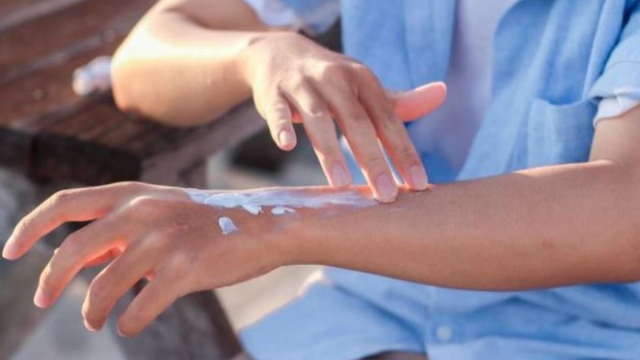 Foto - Uzmanlar özellikle uyardı! Cilt kanserine sebep oluyor