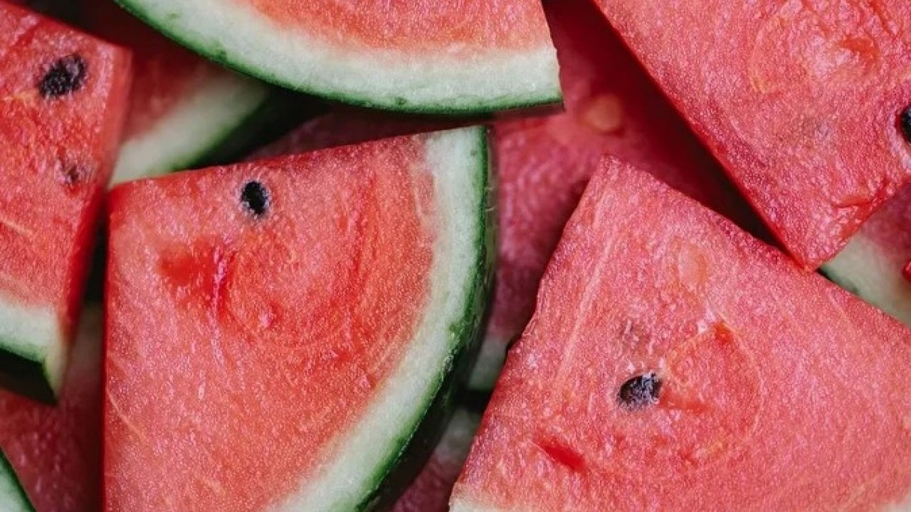 Foto - Uzmanlar özellikle uyardı! Karpuzu böyle yemek zehir saçıyor