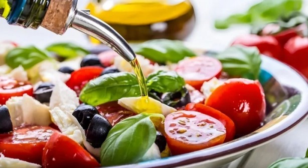 Uzmanlar peşpeşe uyardı! Bu diyeti yapan kısır oluyor