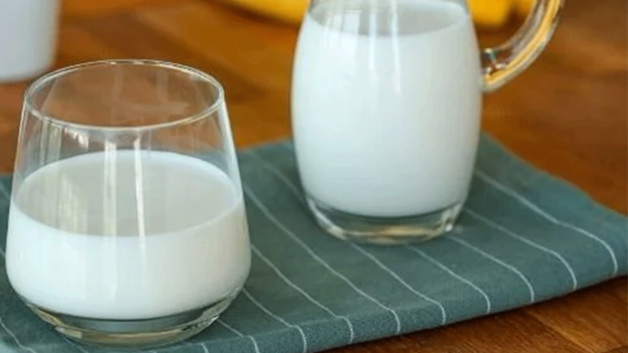 Uzmanlar tarafından doğrulandı: İşte uykudan önce süt içmenin 5 faydası!