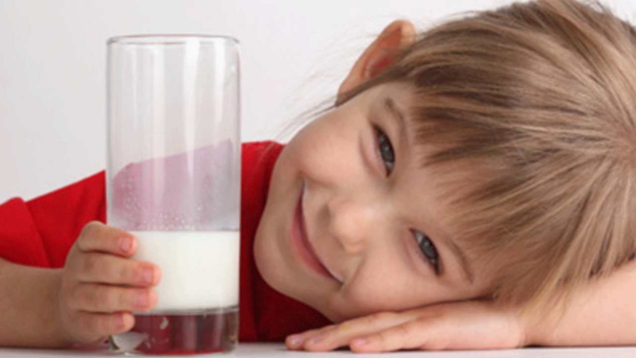 Foto - Uzmanlar tarafından doğrulandı: İşte uykudan önce süt içmenin 5 faydası!