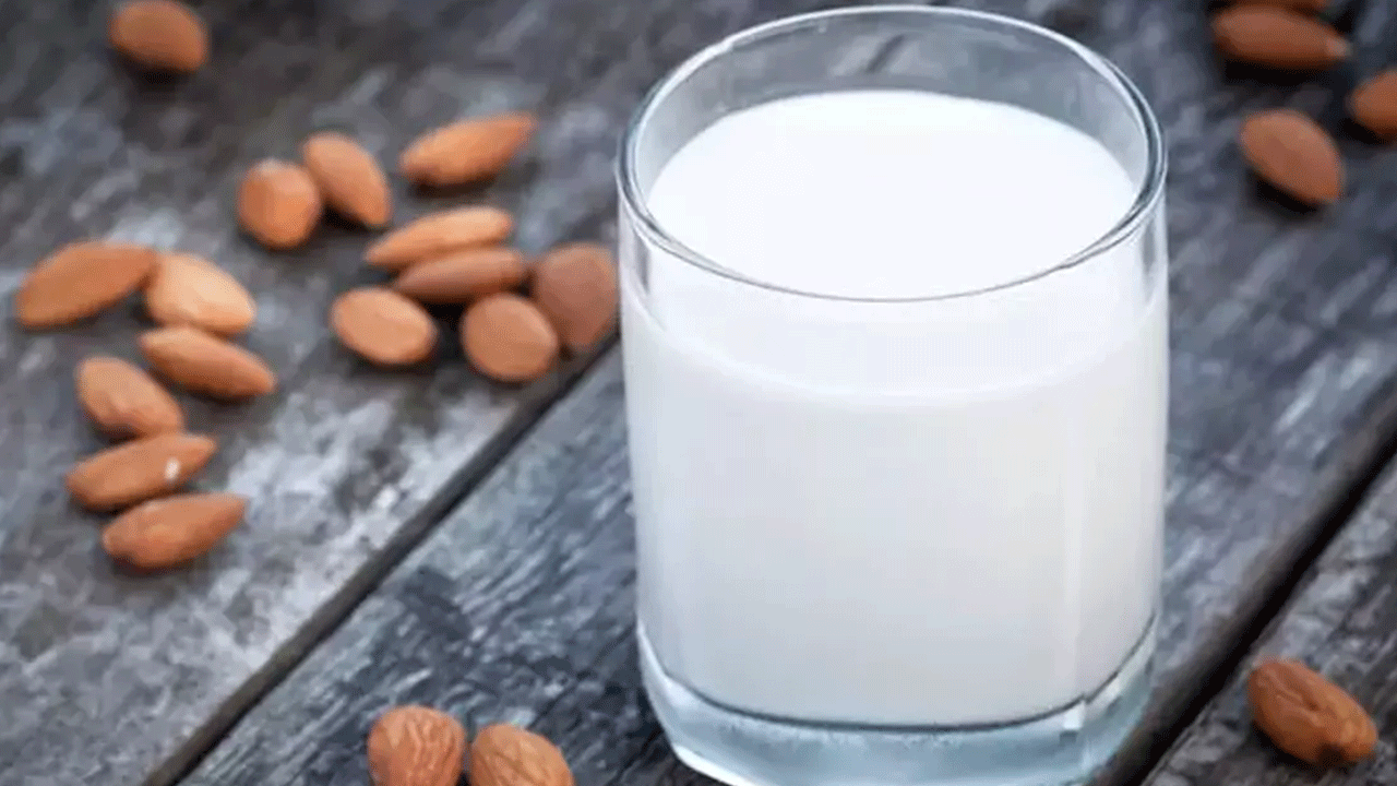 Foto - Uzmanlar tarafından doğrulandı: İşte uykudan önce süt içmenin 5 faydası!