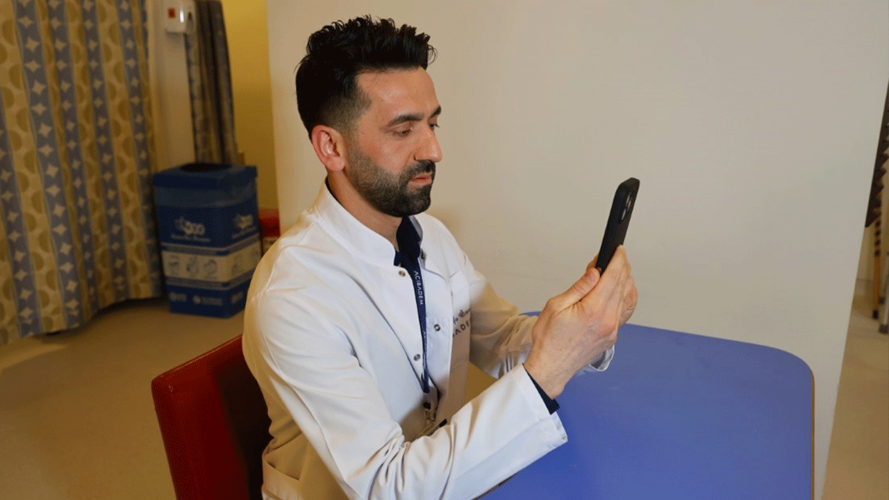 Foto - Uzmanlar 'Text Neck' sendromuna karşı uyardı: Her 20-30 dakikada bir bunu yapın!