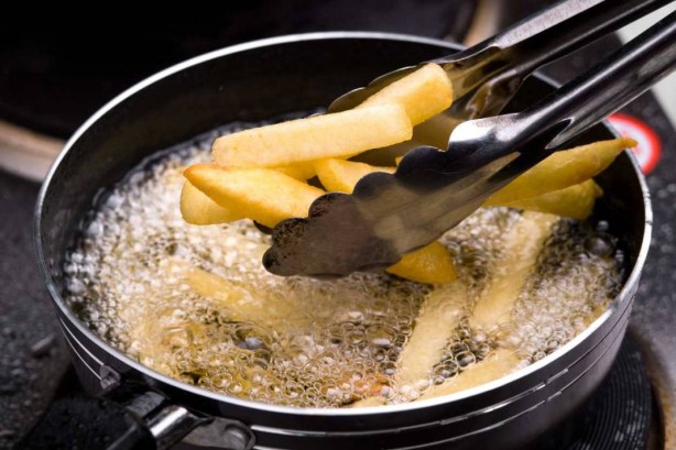 Foto - Uzmanlar üstüne basa basa uyardı! Yemeklere zeytinyağı koyarken bunu sakın ama sakın yapmayın 