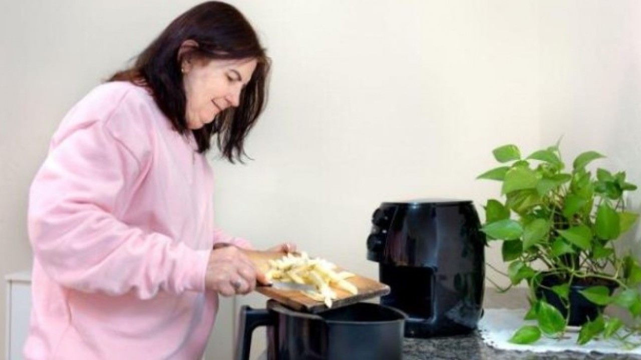 Foto - Uzmanlar uyardı! Bu yiyecekleri sakın Airfryer'e koymayın