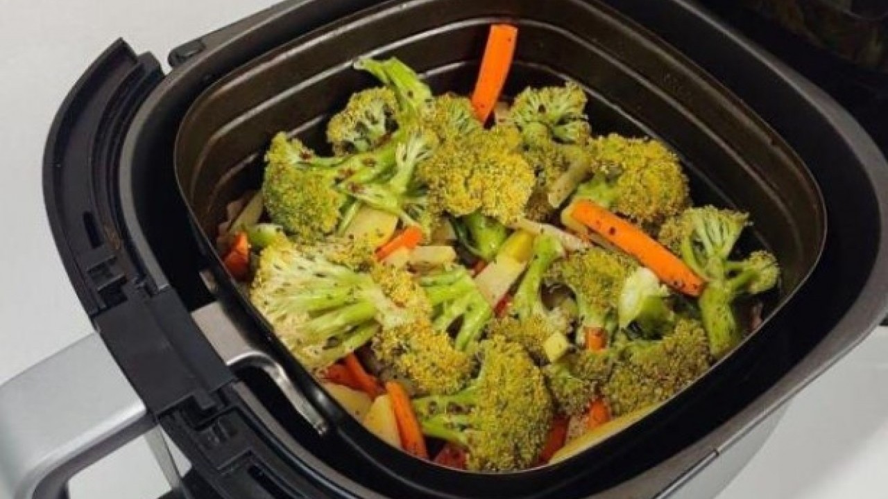 Foto - Uzmanlar uyardı! Bu yiyecekleri sakın Airfryer'e koymayın
