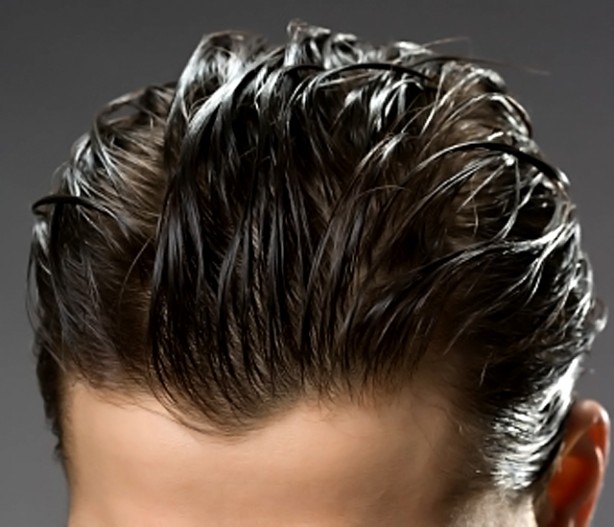 Foto - Uzmanlar uyardı! Islak saçı sakın ama sakın havluya sarmayın